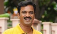 இரண்டு நடிகர்களிடம் ஆட்டோகிராப் கதையைச் சொன்ன சேரன்